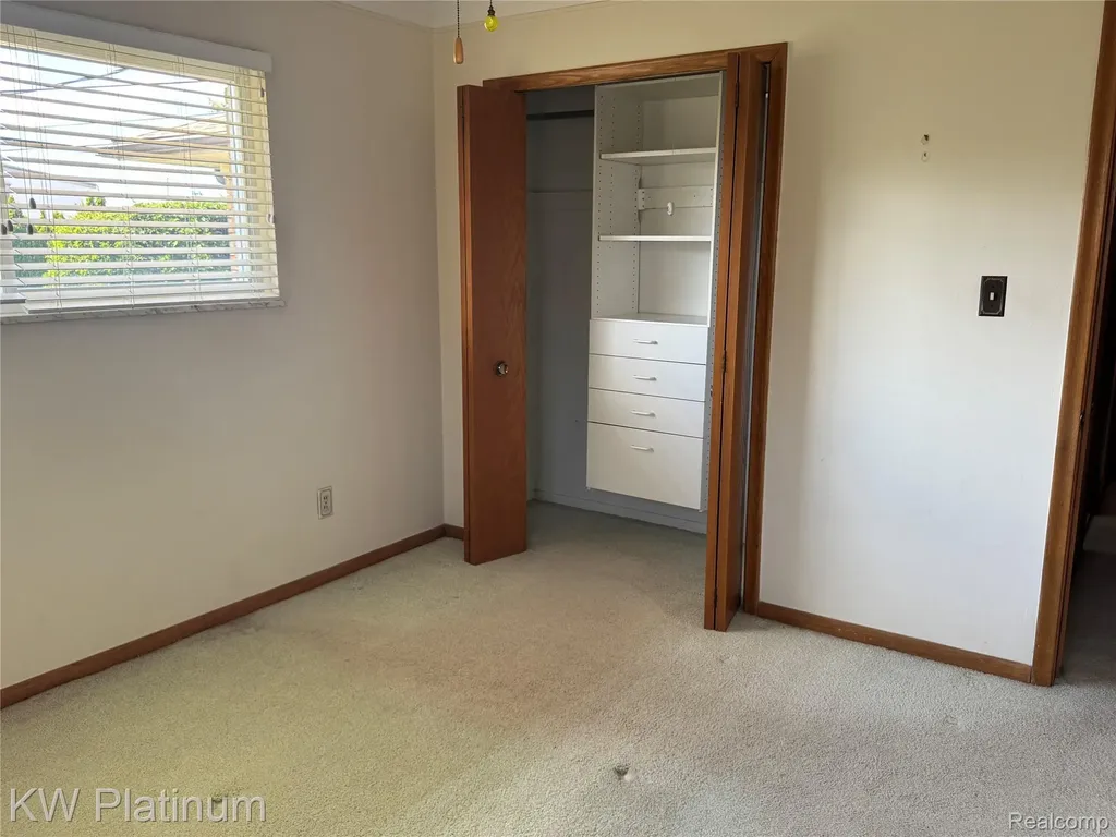 37351 Andrew Drive Sterling Heights City MI 48312