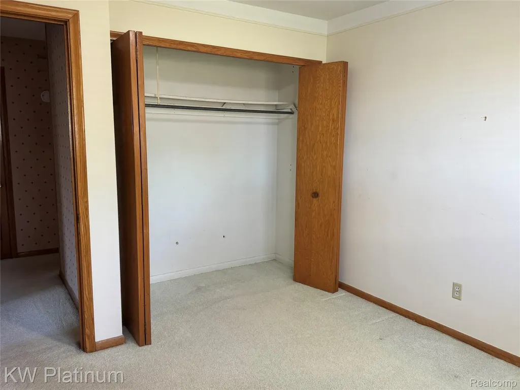 37351 Andrew Drive Sterling Heights City MI 48312