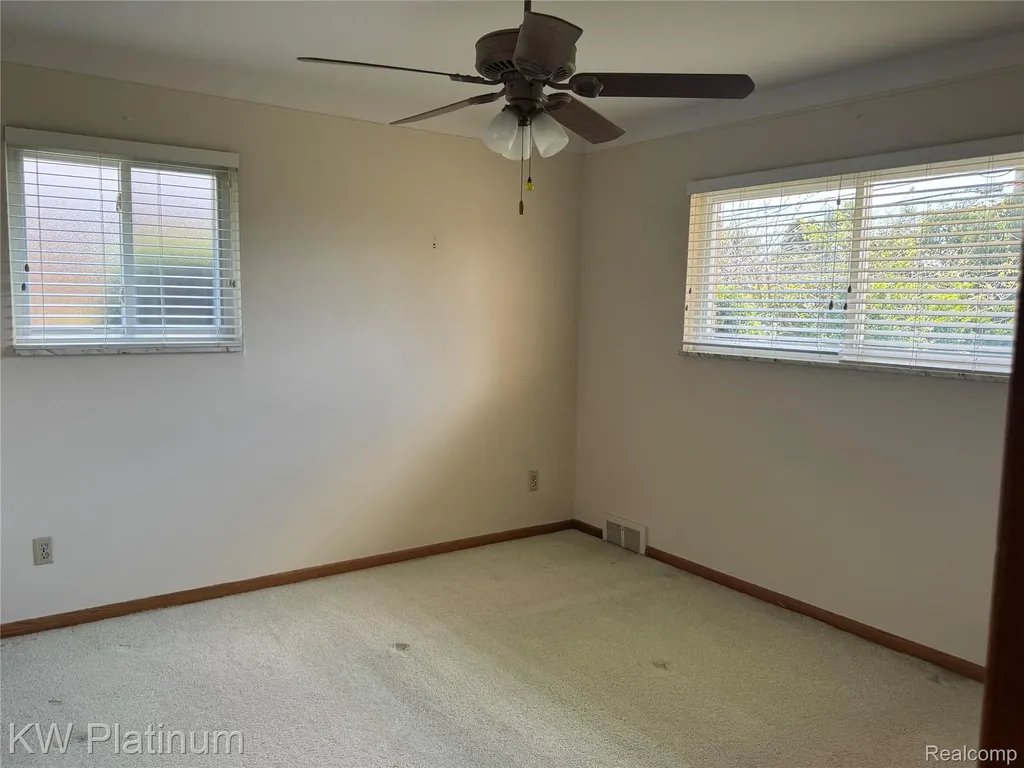 37351 Andrew Drive Sterling Heights City MI 48312
