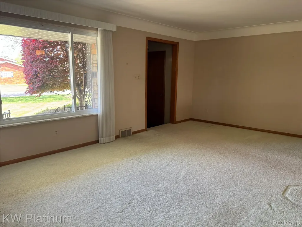 37351 Andrew Drive Sterling Heights City MI 48312
