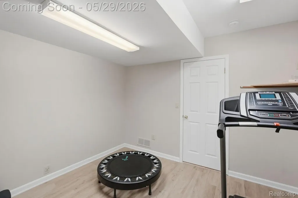 47301 Bramblewood Court Novi City MI 48374