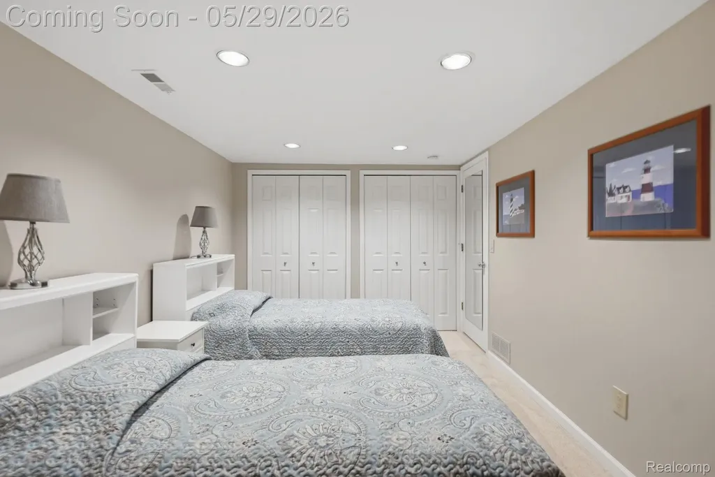 47301 Bramblewood Court Novi City MI 48374