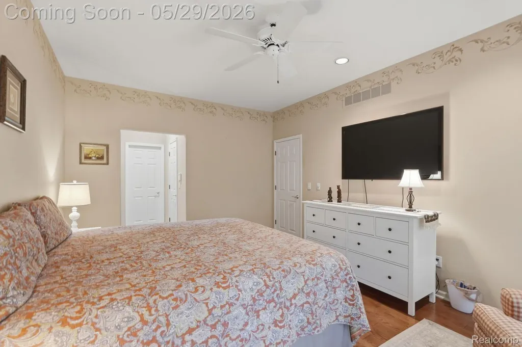 47301 Bramblewood Court Novi City MI 48374