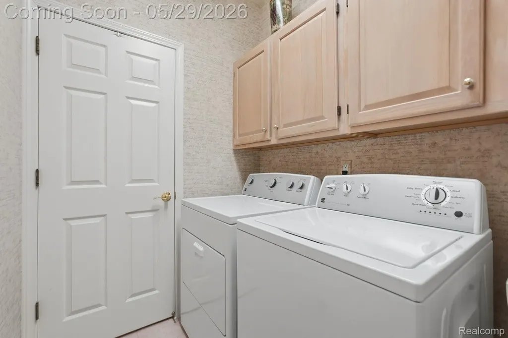 47301 Bramblewood Court Novi City MI 48374