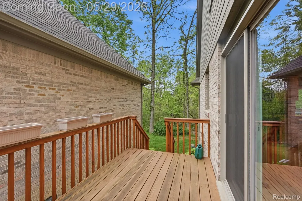 47301 Bramblewood Court Novi City MI 48374