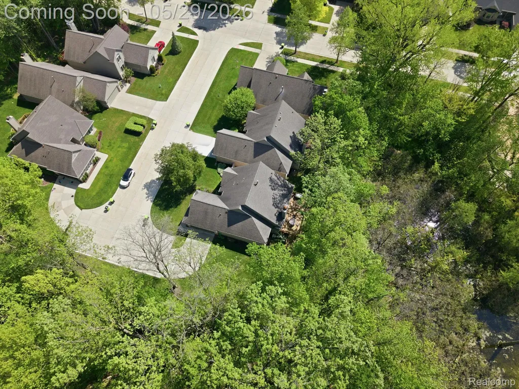 47301 Bramblewood Court Novi City MI 48374