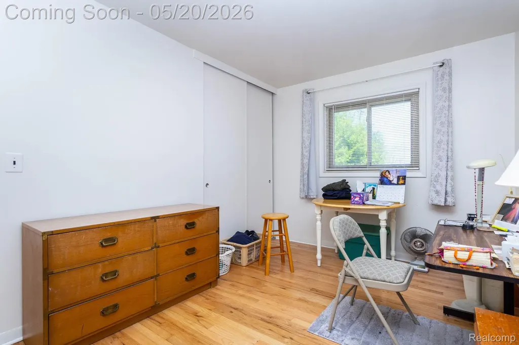 1002 Kettering Avenue Pontiac City MI 48340