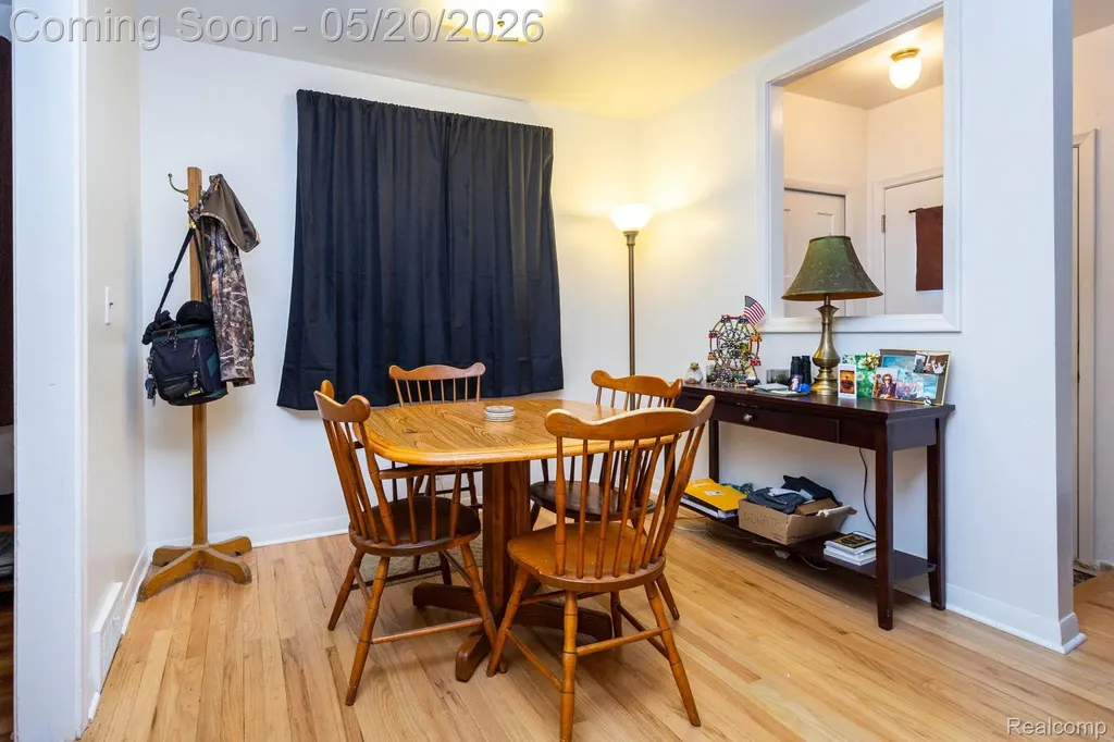 1002 Kettering Avenue Pontiac City MI 48340