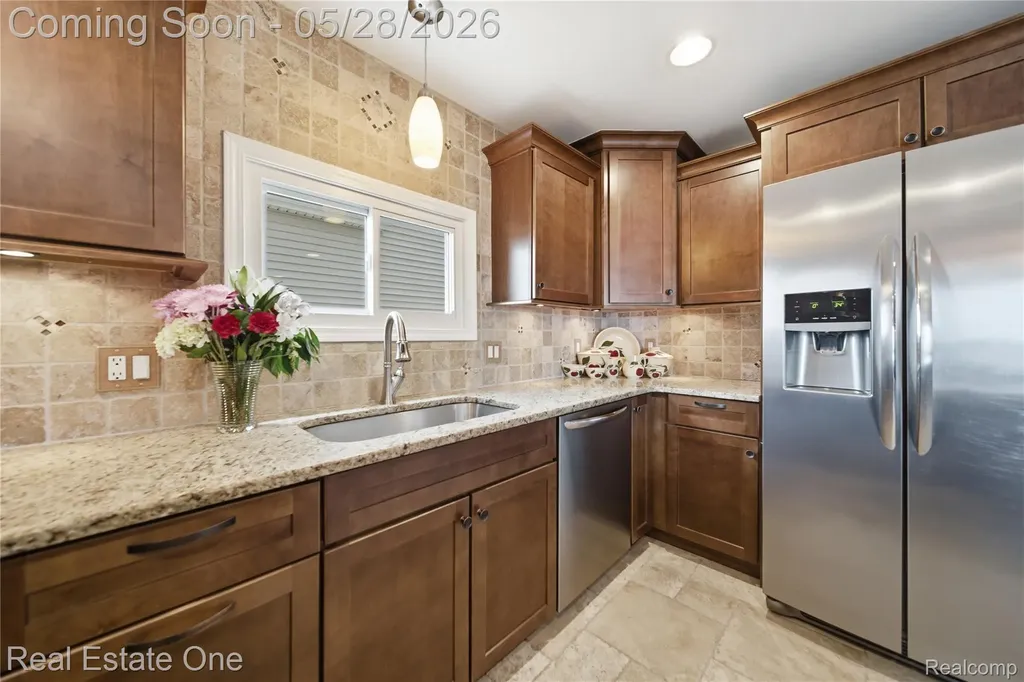 9528 Main Street Northfield Township MI 48189