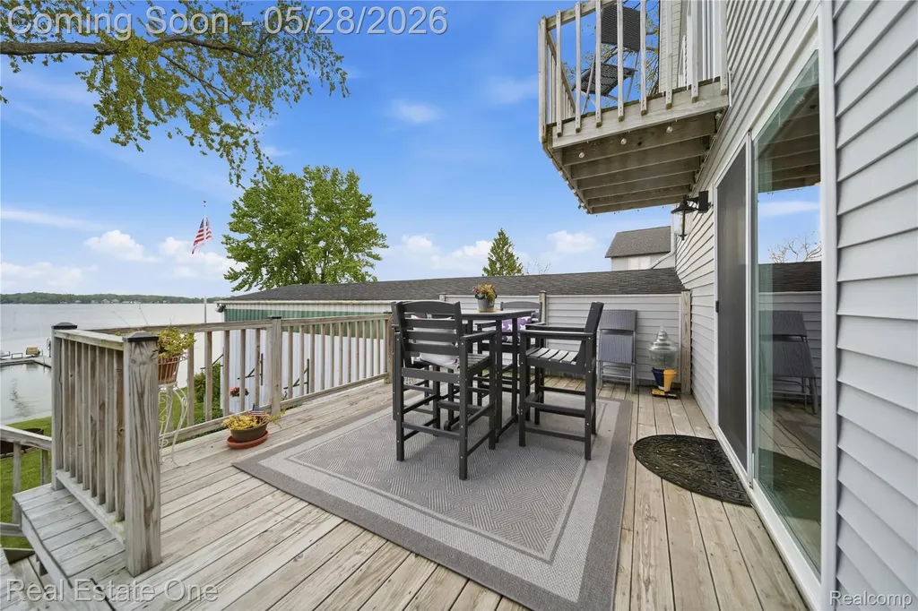 9528 Main Street Northfield Township MI 48189