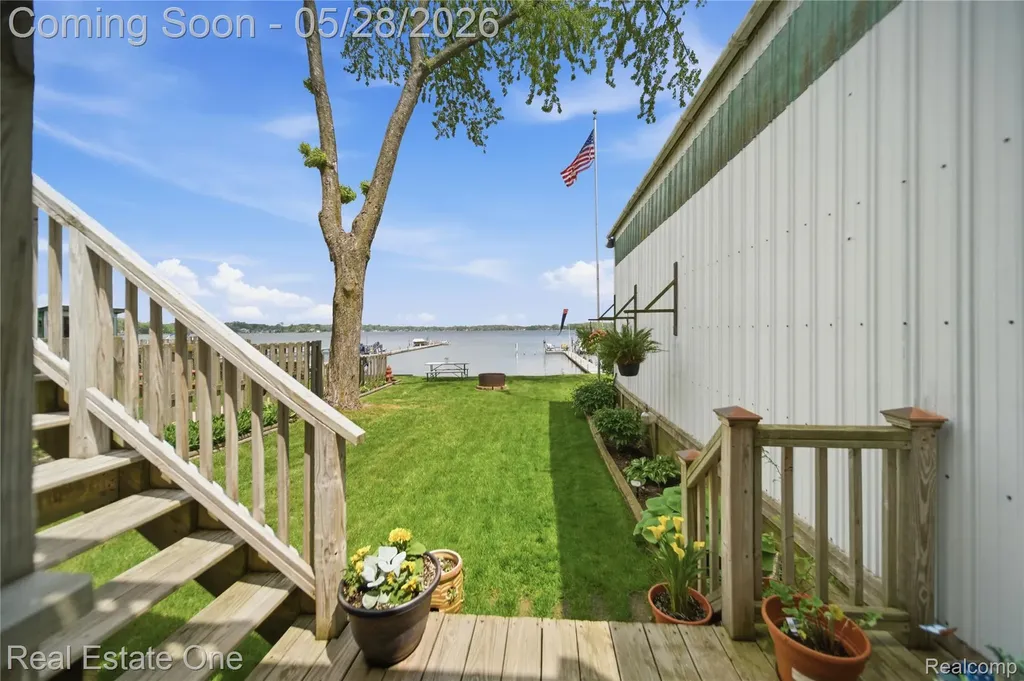 9528 Main Street Northfield Township MI 48189