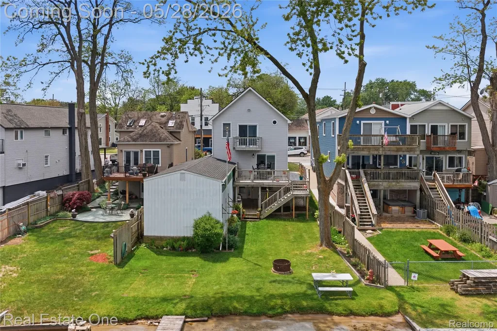 9528 Main Street Northfield Township MI 48189