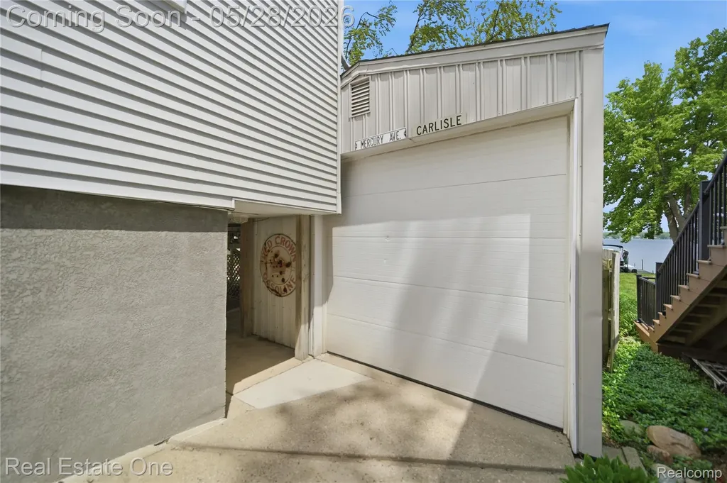 9528 Main Street Northfield Township MI 48189
