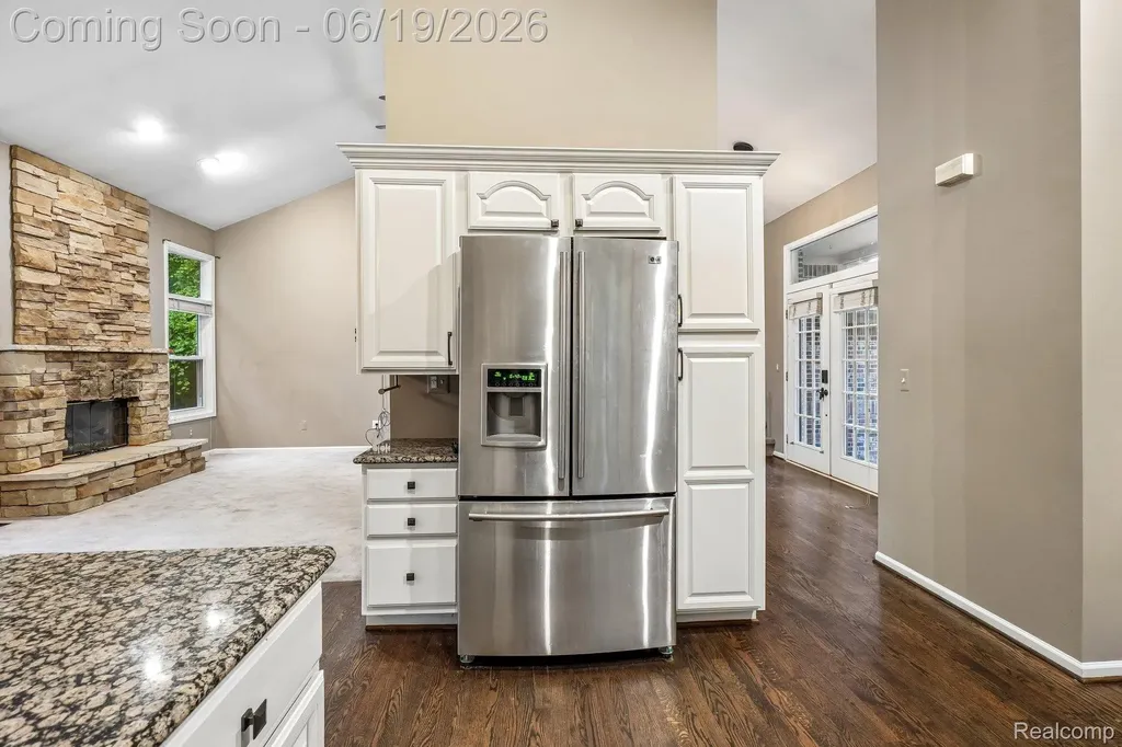 2093 Deer Run Trail Waterford Charter Township MI 48329