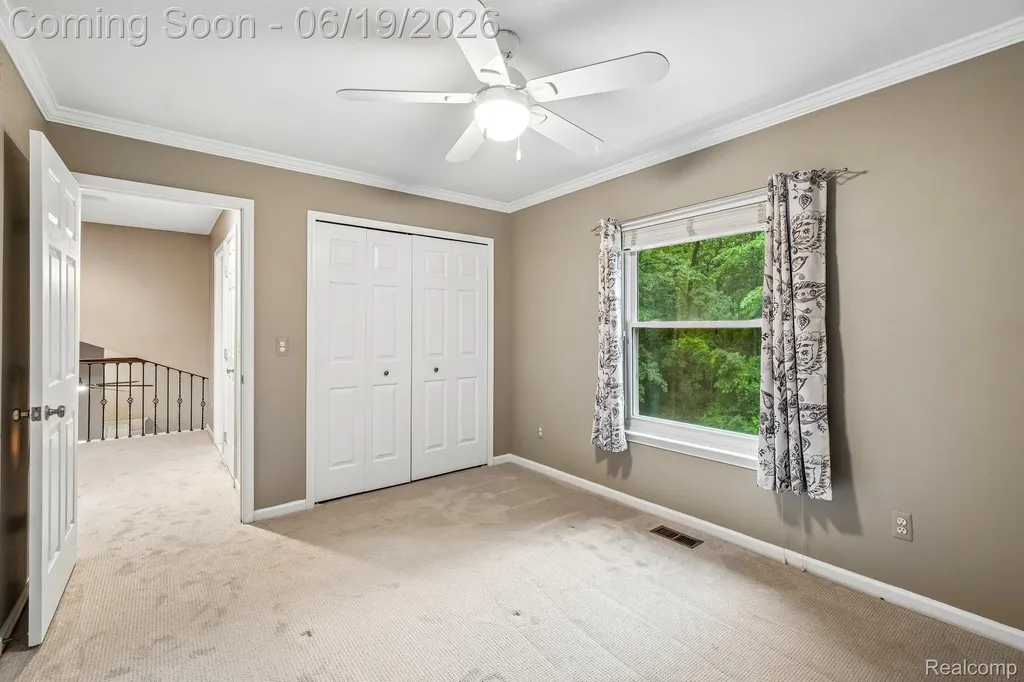 2093 Deer Run Trail Waterford Charter Township MI 48329