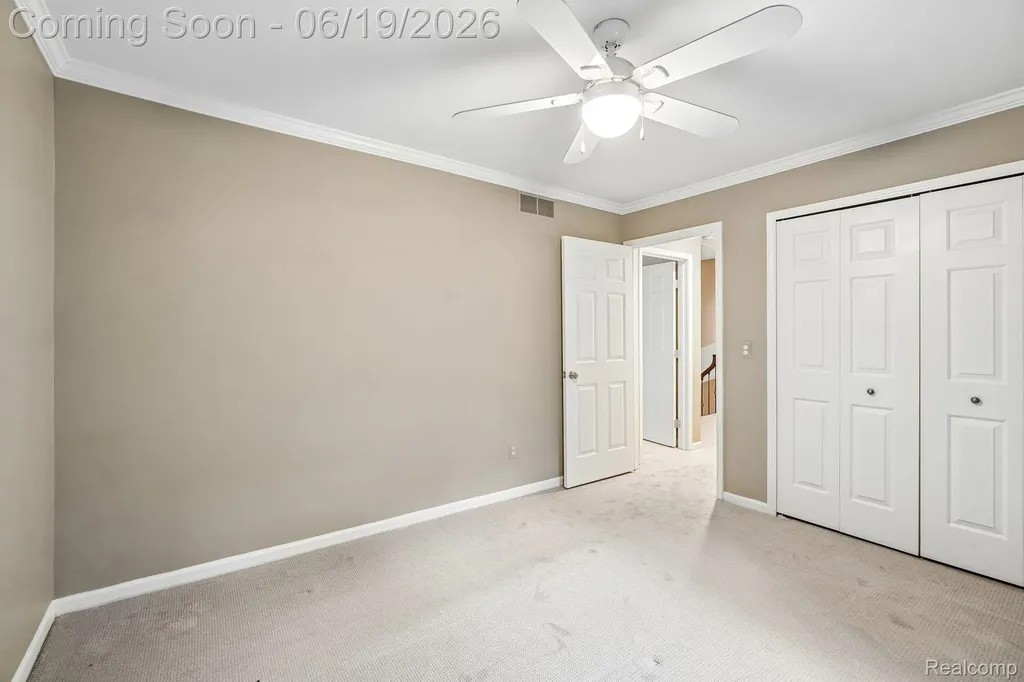 2093 Deer Run Trail Waterford Charter Township MI 48329