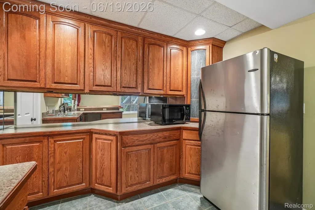2093 Deer Run Trail Waterford Charter Township MI 48329