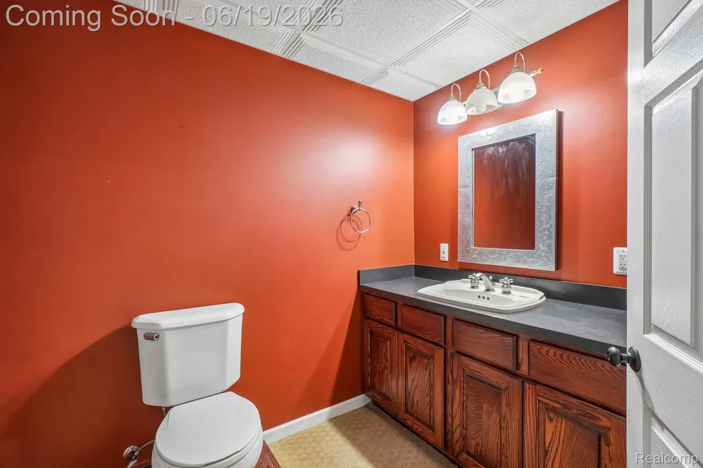2093 Deer Run Trail Waterford Charter Township MI 48329