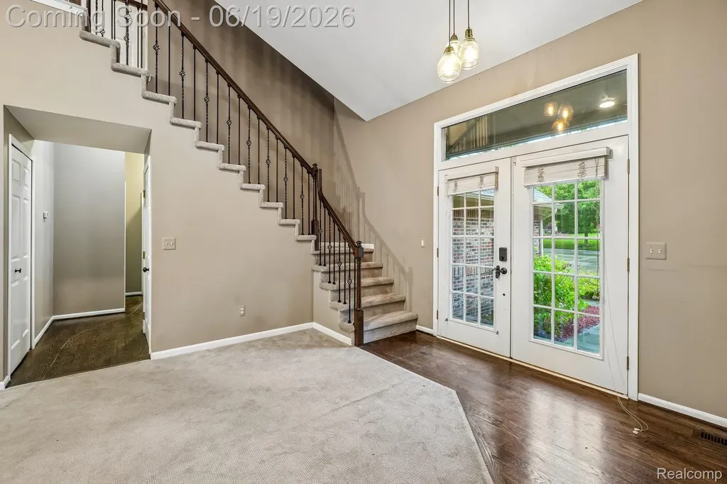 2093 Deer Run Trail Waterford Charter Township MI 48329