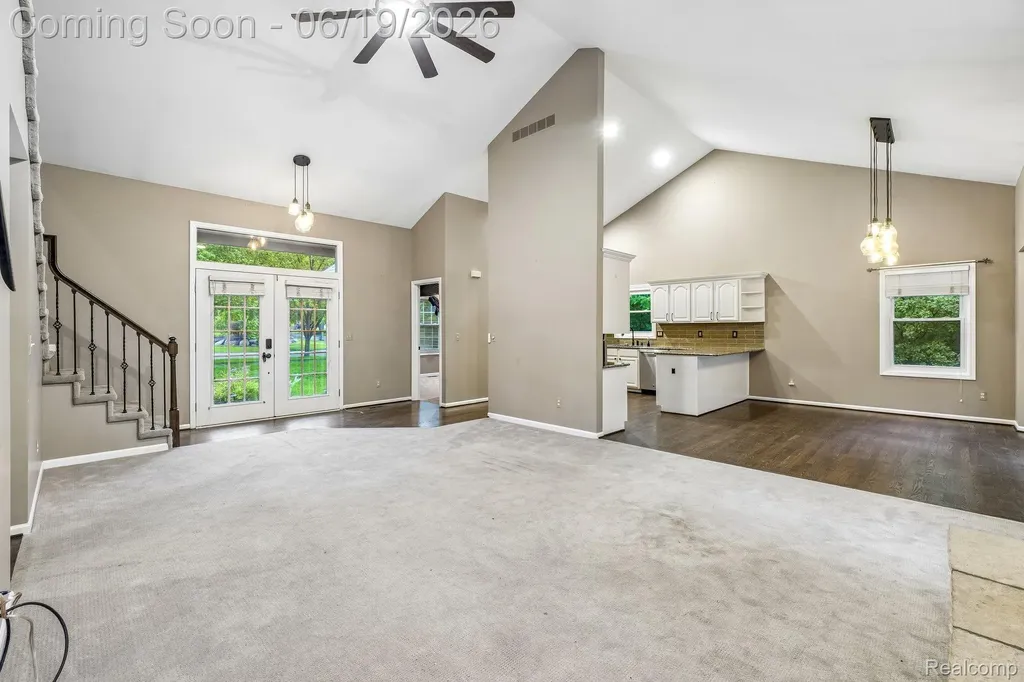 2093 Deer Run Trail Waterford Charter Township MI 48329