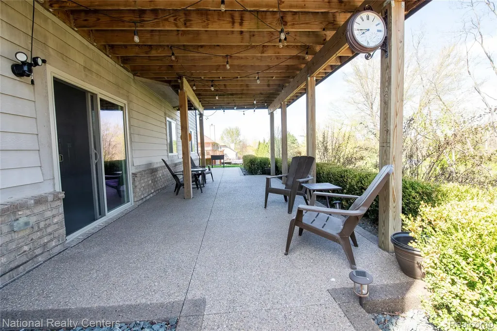 70376 Hillside Court Bruce Township MI 48065