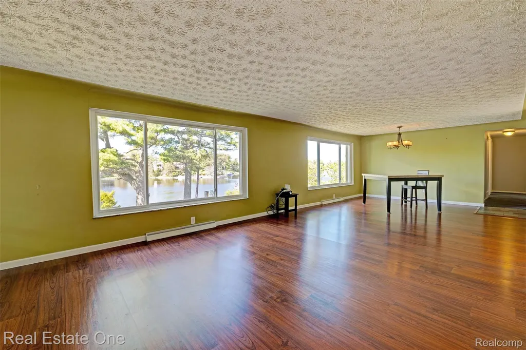 1140 Seneca Road Orion Charter Township MI 48362