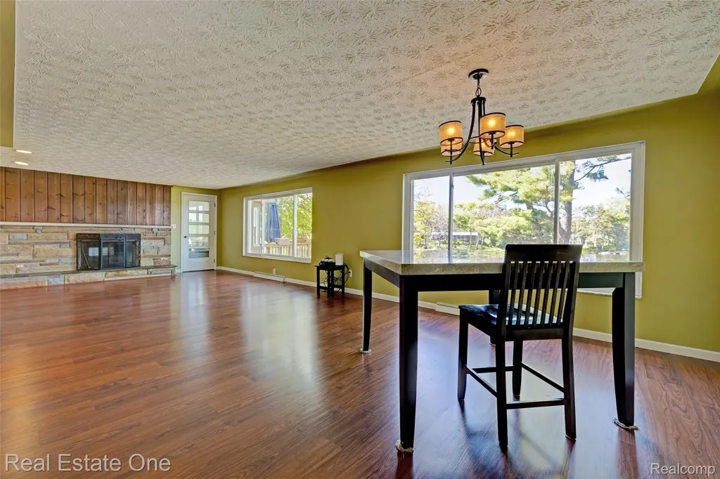 1140 Seneca Road Orion Charter Township MI 48362