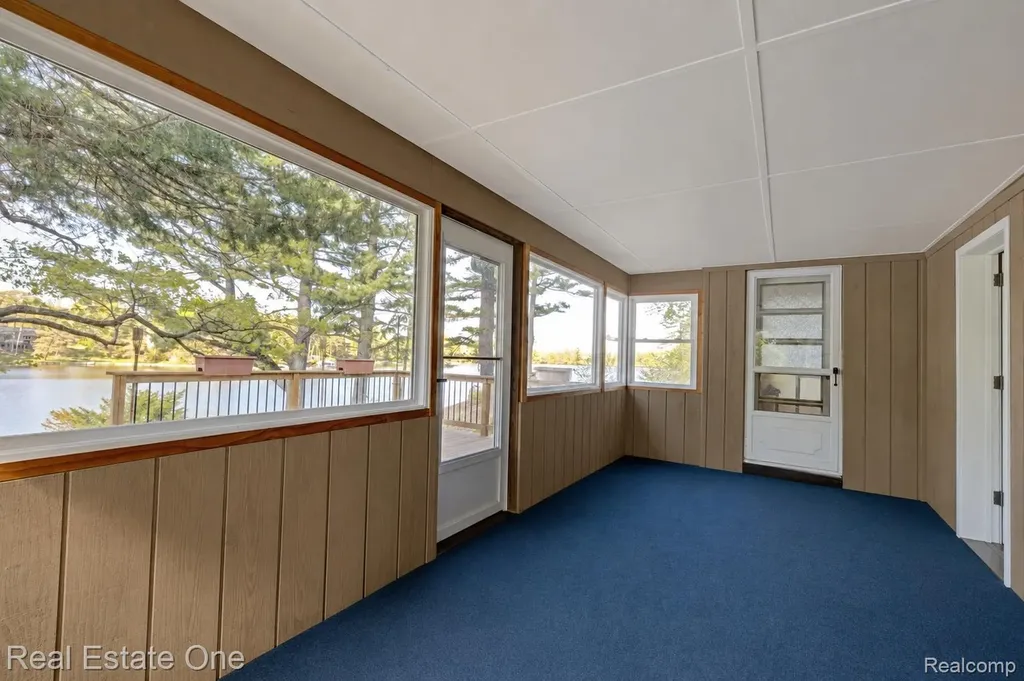 1140 Seneca Road Orion Charter Township MI 48362