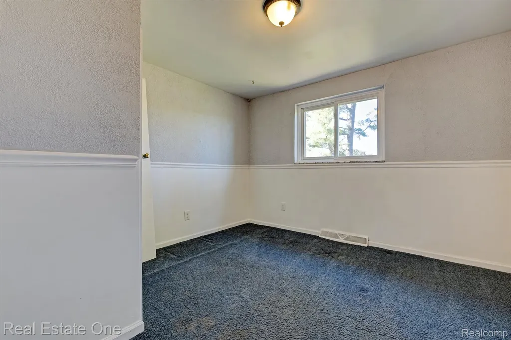 1140 Seneca Road Orion Charter Township MI 48362