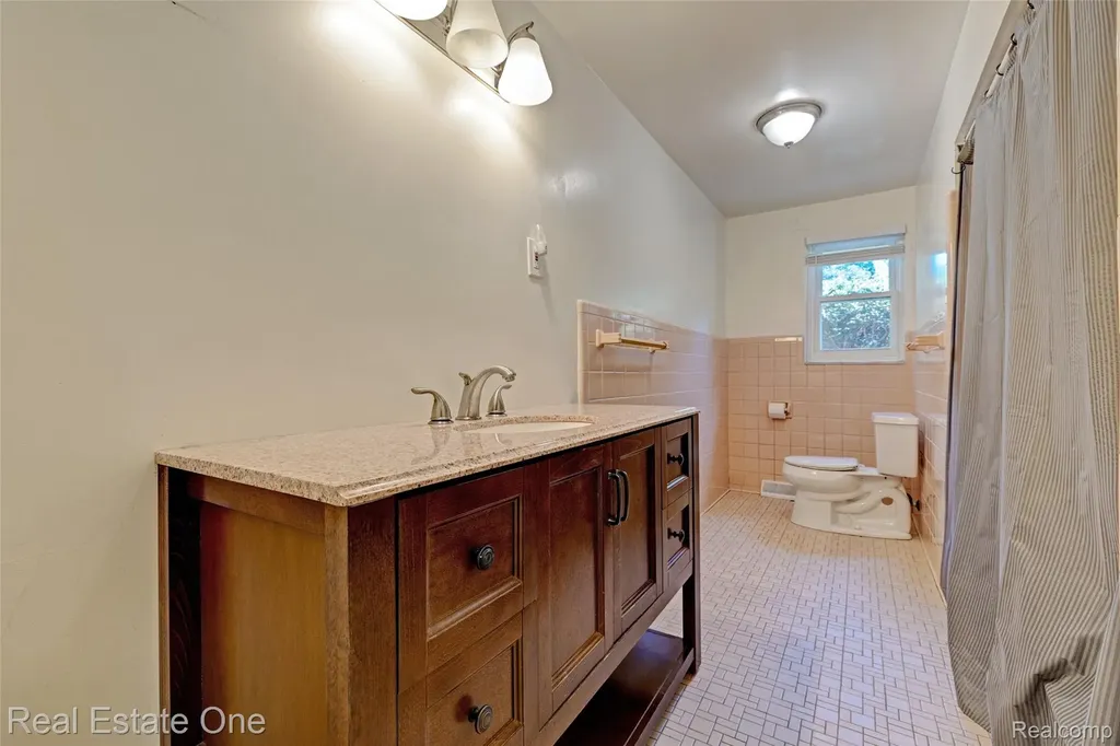 1140 Seneca Road Orion Charter Township MI 48362