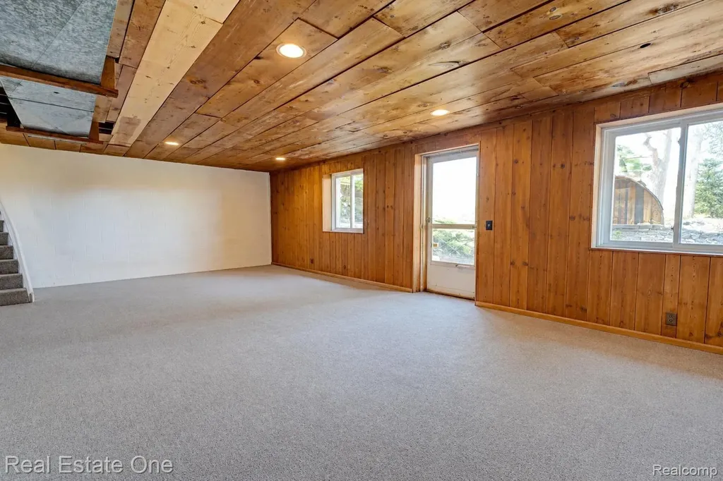 1140 Seneca Road Orion Charter Township MI 48362