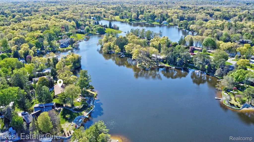 1140 Seneca Road Orion Charter Township MI 48362