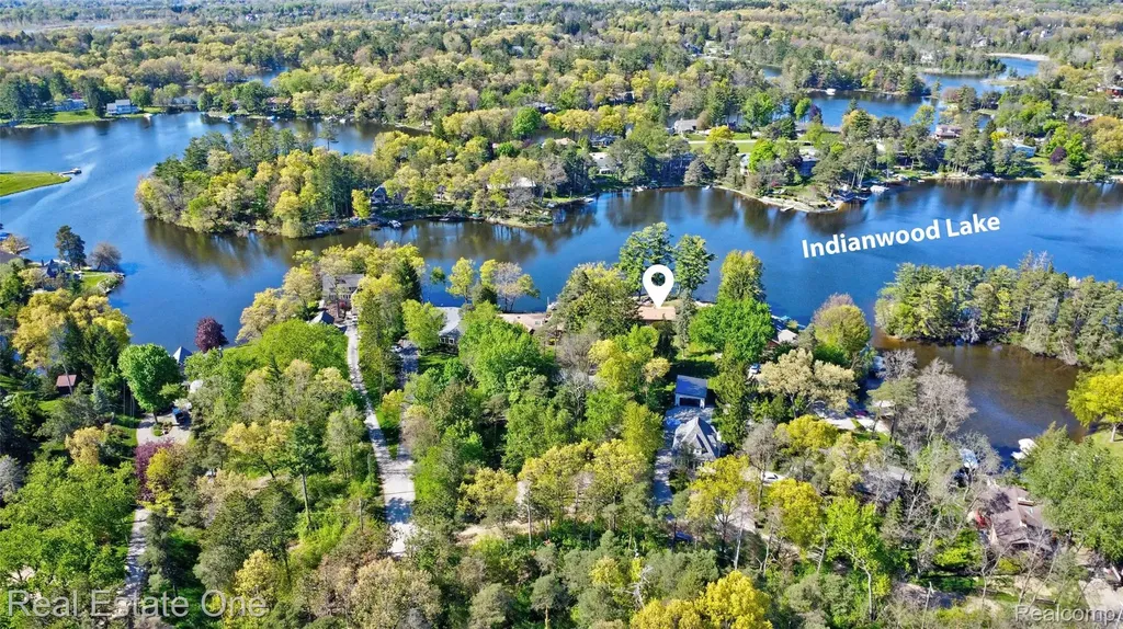 1140 Seneca Road Orion Charter Township MI 48362