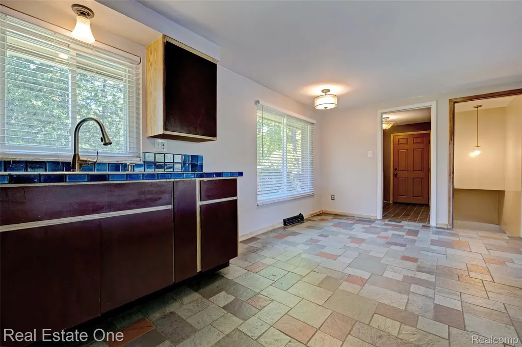 1140 Seneca Road Orion Charter Township MI 48362