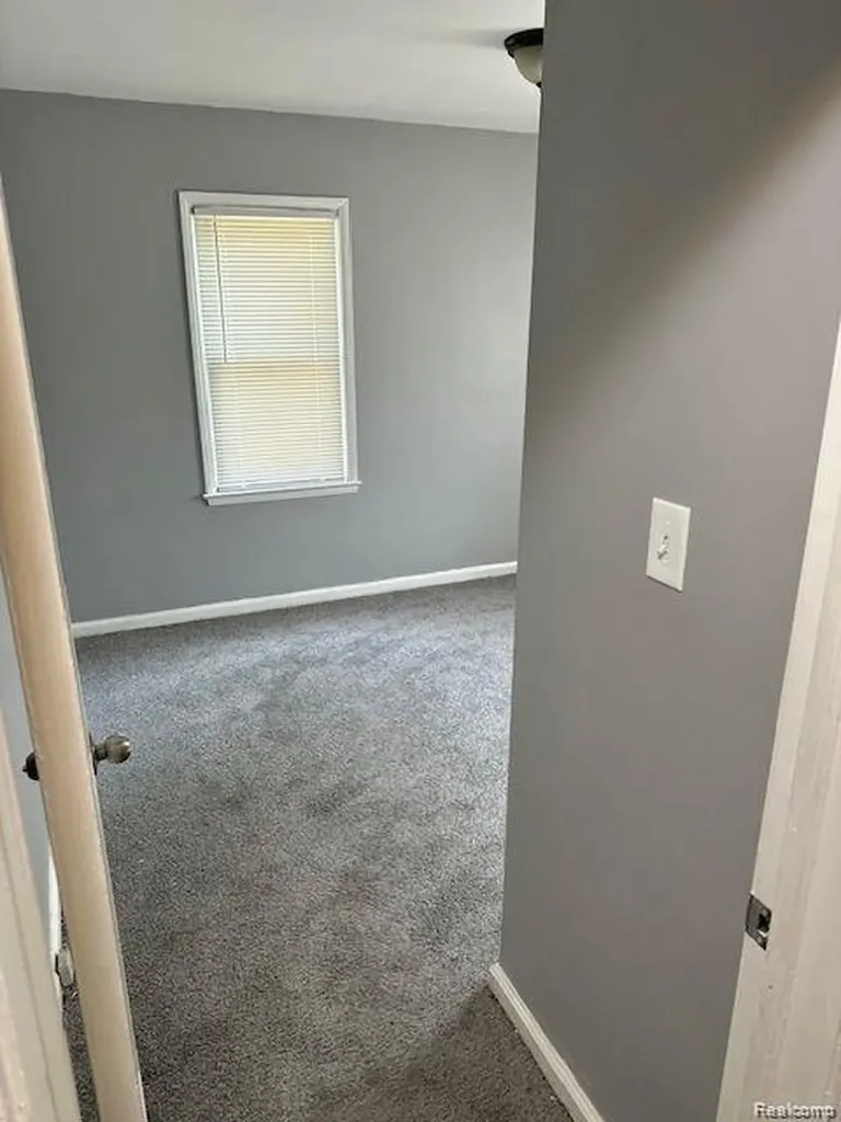 8501 Roselawn Street Detroit City MI 48204
