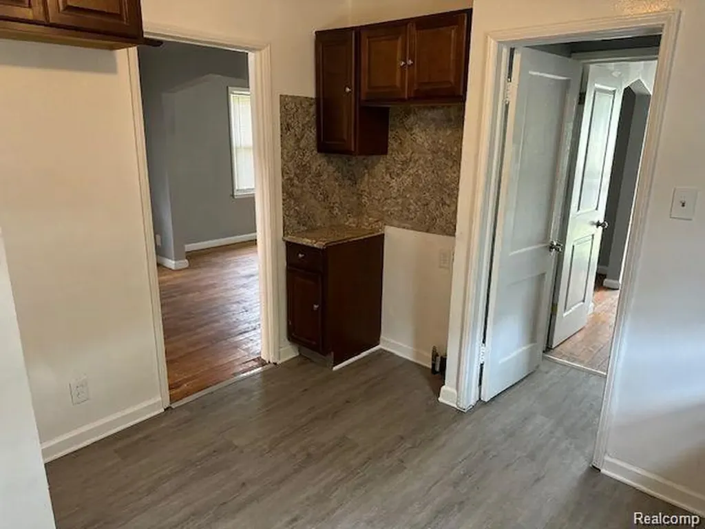 8501 Roselawn Street Detroit City MI 48204