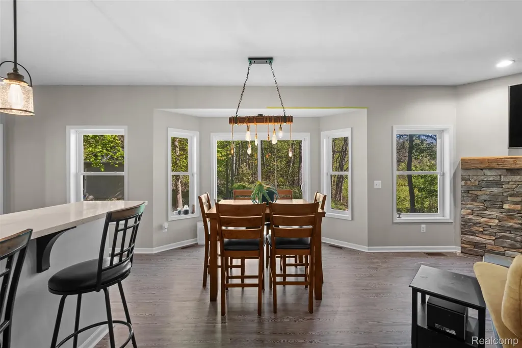 8306 Foster Road Springfield Charter Township MI 48346