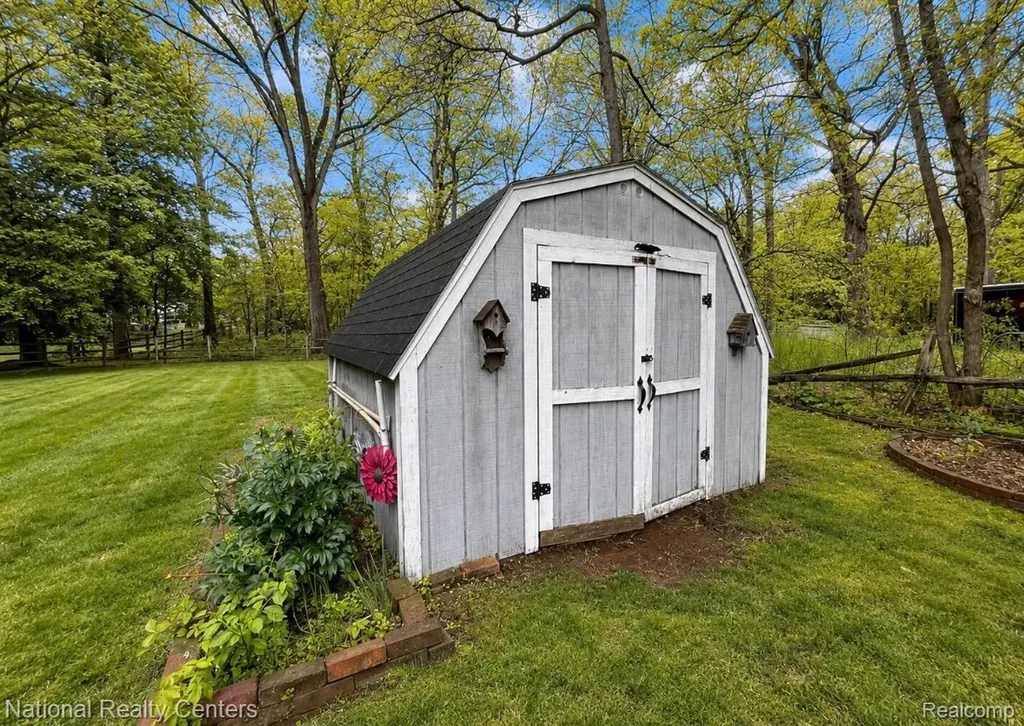 3137 Dean Road Bedford Township MI 48144