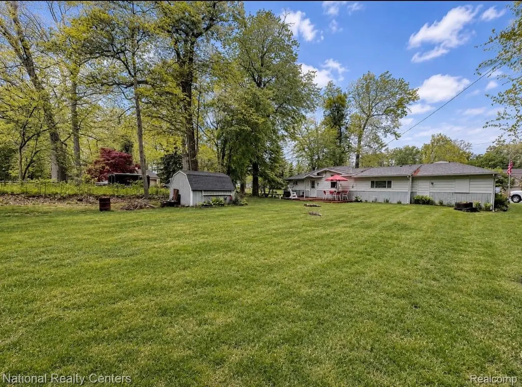 3137 Dean Road Bedford Township MI 48144