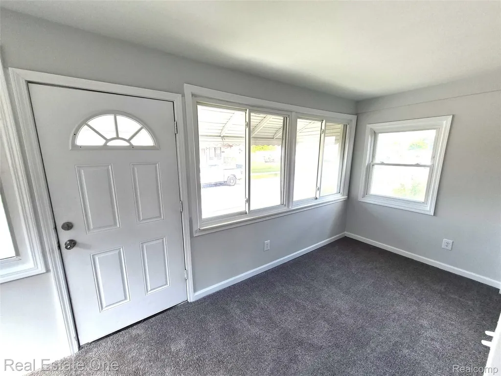 51 Elizabeth Street River Rouge City MI 48218