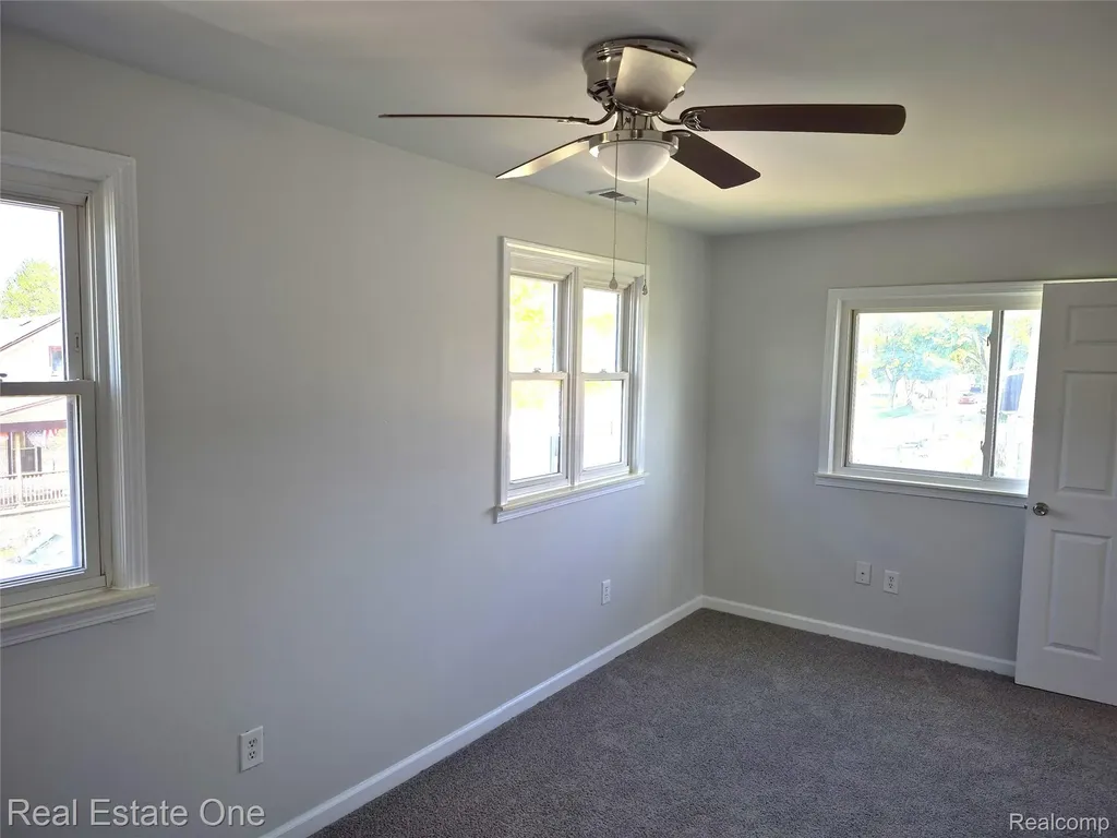 51 Elizabeth Street River Rouge City MI 48218