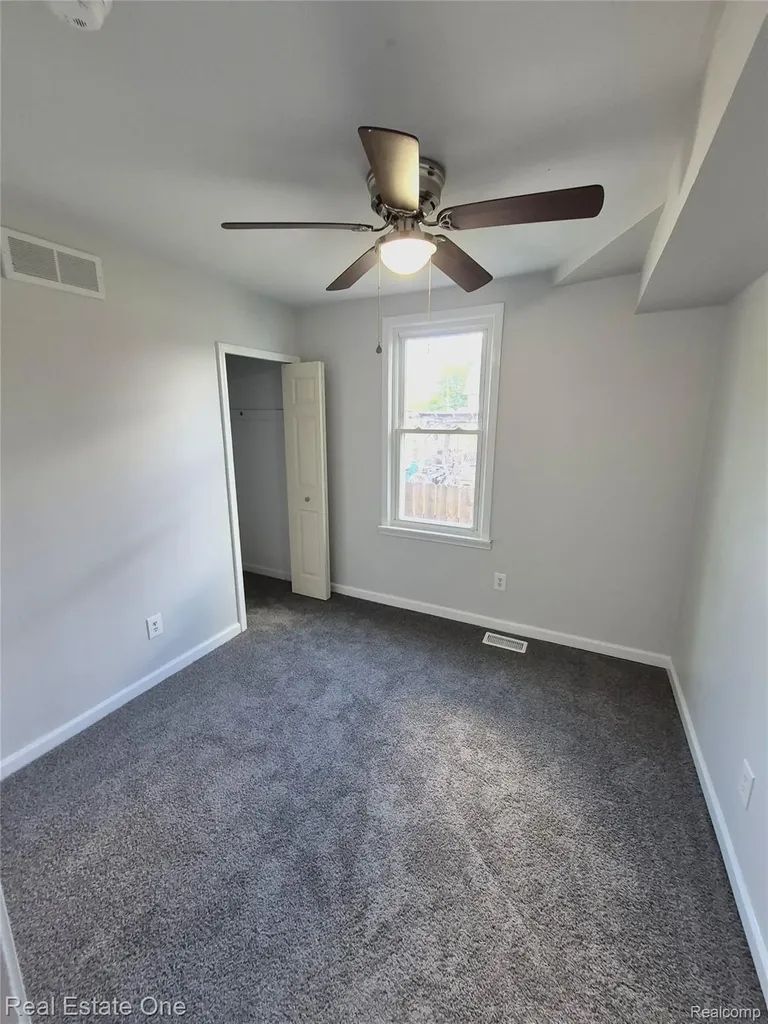 51 Elizabeth Street River Rouge City MI 48218