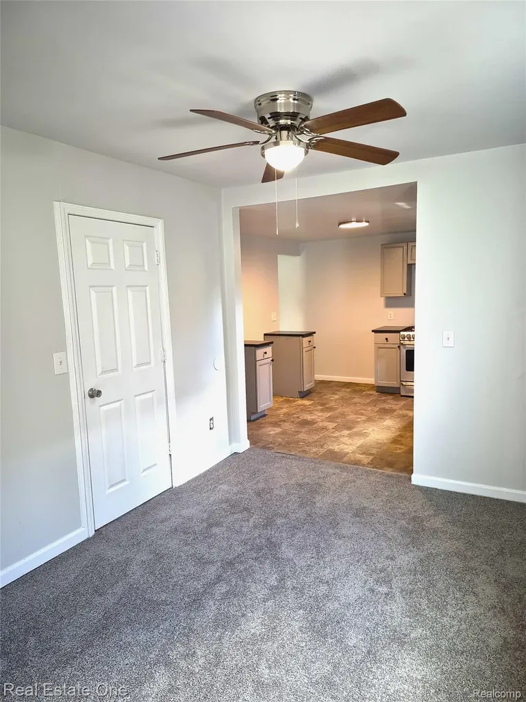 51 Elizabeth Street River Rouge City MI 48218