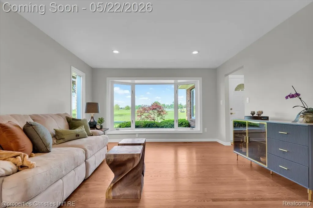 6225 Golfview Drive Bloomfield Charter Township MI 48301