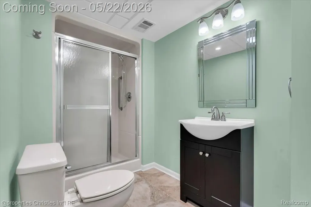 6225 Golfview Drive Bloomfield Charter Township MI 48301