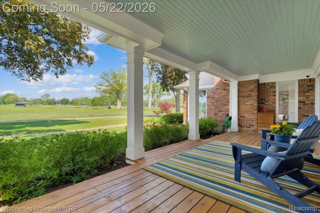 6225 Golfview Drive Bloomfield Charter Township MI 48301