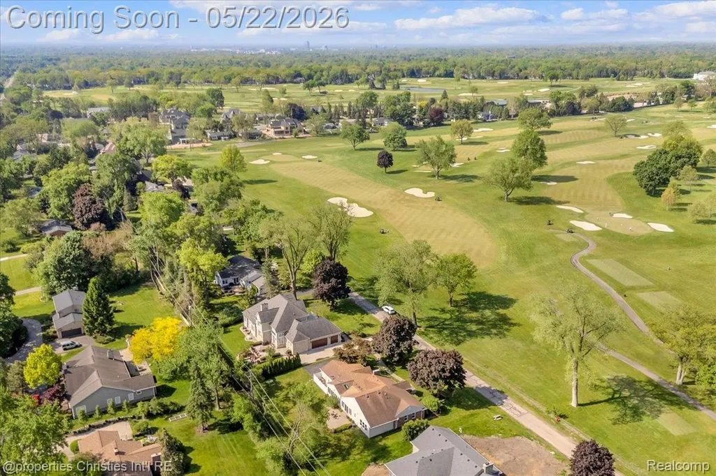 6225 Golfview Drive Bloomfield Charter Township MI 48301