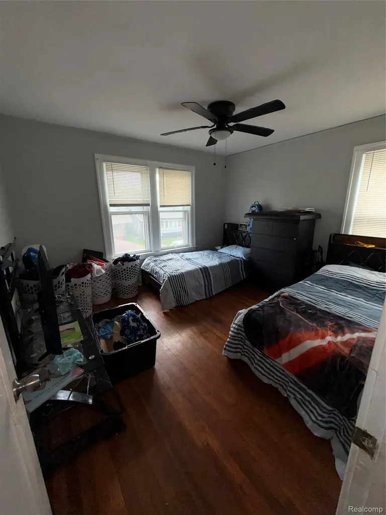 12215 Cherrylawn Street Detroit City MI 48204
