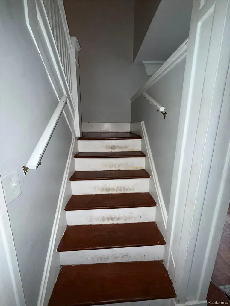 12215 Cherrylawn Street Detroit City MI 48204
