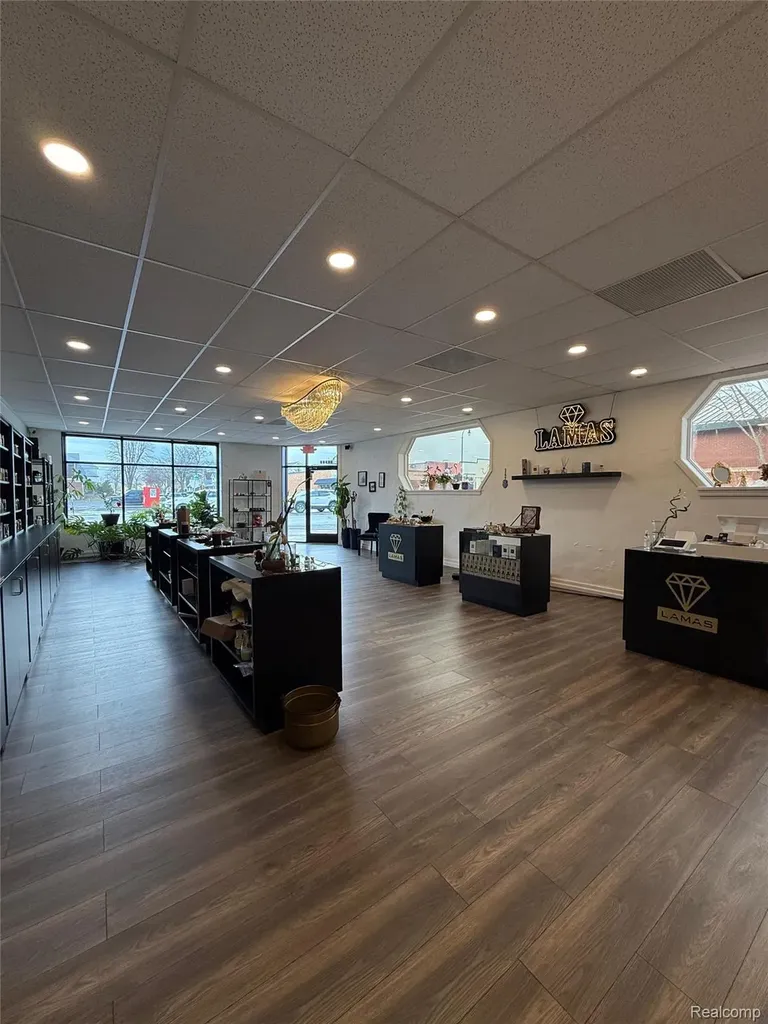 15301 W Warren Avenue Dearborn City MI 48126